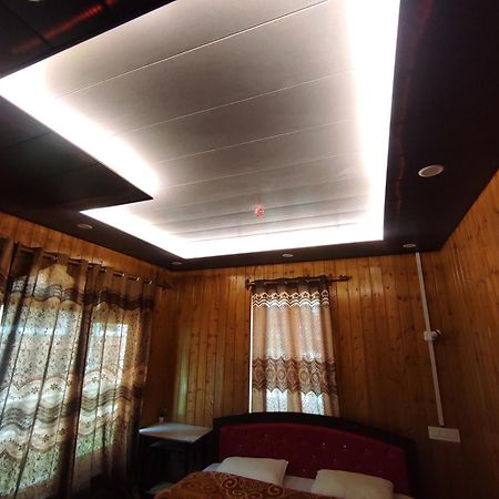 New Zum Zum Hotel & Restaurant Srīnagar 外观 照片